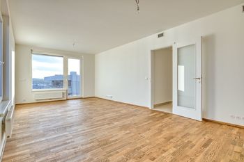 Pronájem bytu 4+1 v družstevním vlastnictví 85 m², Praha 9 - Černý Most