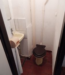 WC přízemí - Prodej domu 149 m², Postoloprty