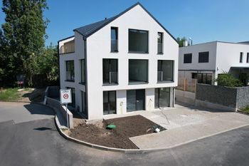 Prodej bytu 2+1 v osobním vlastnictví 75 m², Praha 10 - Vršovice