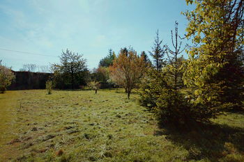 Prodej pozemku 825 m², Nelahozeves