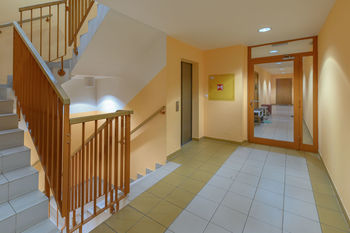 Prodej bytu 2+kk v osobním vlastnictví 83 m², Praha 5 - Jinonice