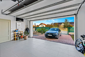 Prodej domu 230 m², Trnová