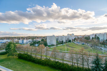 výhled z lodžie - Prodej bytu 3+1 v družstevním vlastnictví 77 m², Hradec Králové