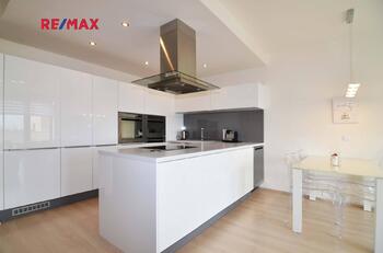 Prodej bytu 2+kk v osobním vlastnictví 83 m², Praha 5 - Stodůlky