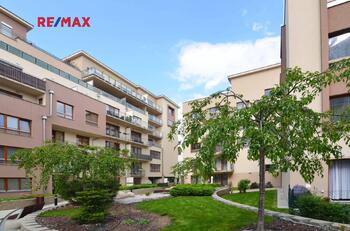 Prodej bytu 2+kk v osobním vlastnictví 83 m², Praha 5 - Stodůlky