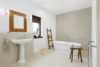 Prodej domu 230 m², Trnová