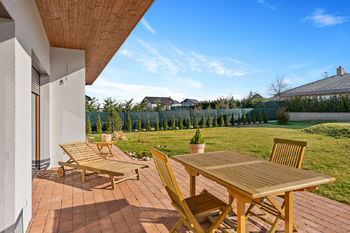 Prodej domu 230 m², Trnová