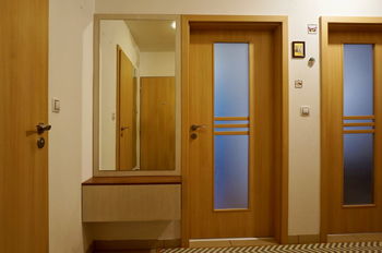 Vstup, chodba 5,8 m2 - Prodej bytu 2+kk v osobním vlastnictví 61 m², Moravany