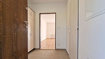 Pronájem bytu 1+kk v osobním vlastnictví 32 m², Račiněves