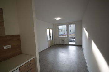 Pronájem bytu 2+kk v družstevním vlastnictví 50 m², Mělník