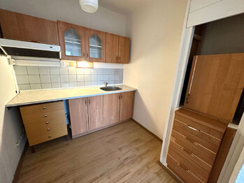 Kuchyň - Prodej bytu 2+kk v osobním vlastnictví 42 m², Praha 6 - Ruzyně