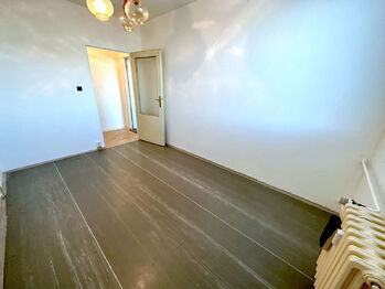 Pokoj - Prodej bytu 2+kk v osobním vlastnictví 42 m², Praha 6 - Ruzyně