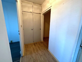 Chodba - Prodej bytu 2+kk v osobním vlastnictví 42 m², Praha 6 - Ruzyně