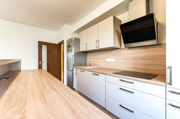 Prodej bytu 4+kk v osobním vlastnictví 117 m², Praha 9 - Letňany