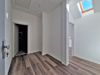 Prodej bytu 2+kk v osobním vlastnictví 42 m², Lochovice