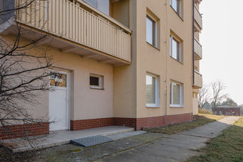 Bezbariérový přístup do domu - Prodej bytu 2+kk v osobním vlastnictví 39 m², Brno
