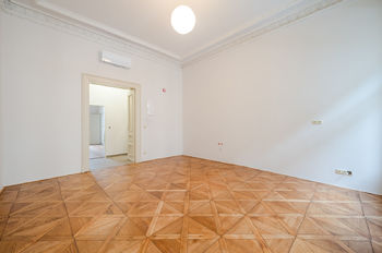 Pronájem bytu 5+1 v osobním vlastnictví 188 m², Praha 1 - Nové Město