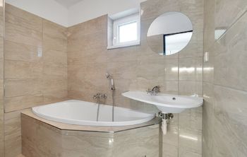 Prodej bytu 3+1 v osobním vlastnictví 70 m², Hradec Králové