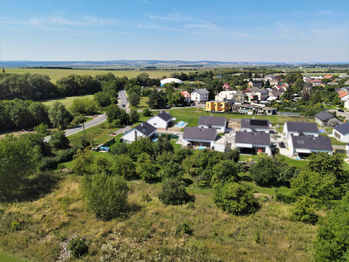 Prodej pozemku 1346 m², Křelov-Břuchotín