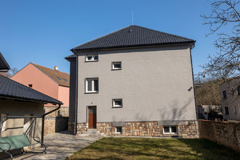 Prodej domu 260 m², Hýskov