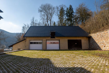 Prodej domu 260 m², Hýskov