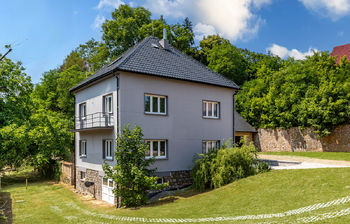 Prodej domu 260 m², Hýskov (ID 201-NP02428)