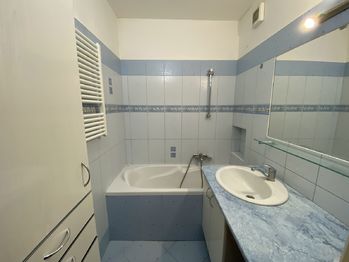 Prodej bytu 4+1 v družstevním vlastnictví 104 m², Hradec Králové