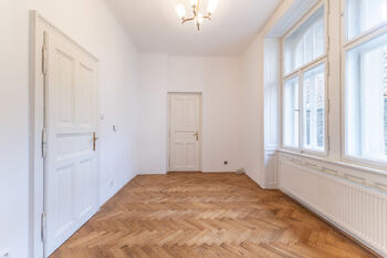 Prodej bytu 3+kk v osobním vlastnictví 69 m², Praha 1 - Staré Město