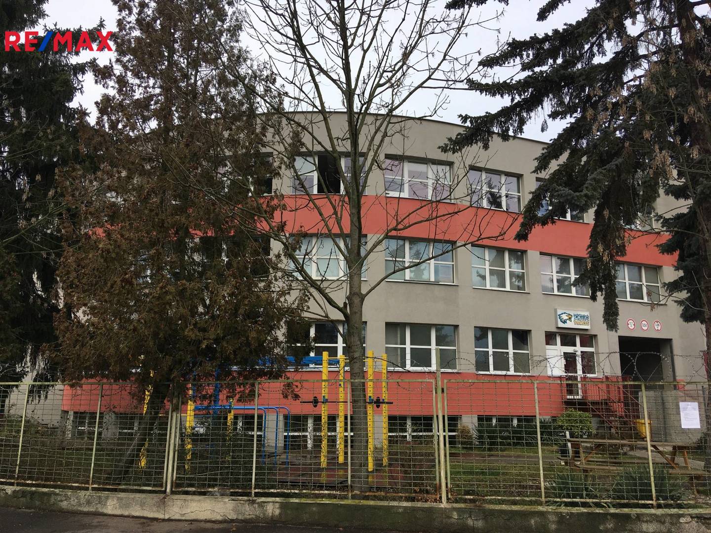 Pronájem komerčního prostoru (kanceláře), 67 m2, Praha 9 - Hloubětín