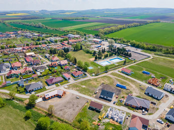 Prodej pozemku 907 m², Březí