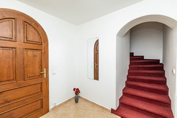 Schodiště do patra - Prodej domu 191 m², Roudnice nad Labem
