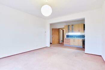 Prodej bytu 3+kk v osobním vlastnictví 80 m², Chýně