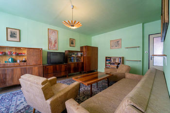 Obývací pokoj - současný stav - Prodej bytu 3+1 v družstevním vlastnictví 73 m², Praha 5 - Stodůlky