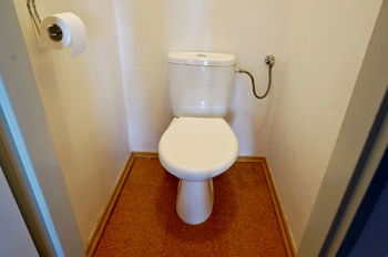 Samostatné WC - Prodej bytu 1+1 v osobním vlastnictví 52 m², Brno