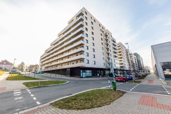 Prodej bytu 2+kk v osobním vlastnictví 61 m², Praha 3 - Strašnice
