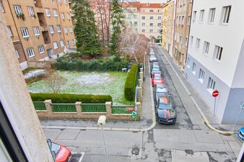 Pronájem bytu 1+1 v osobním vlastnictví 44 m², Praha 4 - Nusle