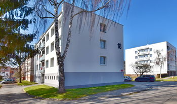 Východní pohled - Prodej bytu 3+1 v osobním vlastnictví 66 m², České Budějovice