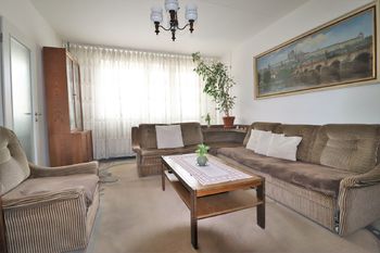 Obývací pokoj - Prodej bytu 5+1 v osobním vlastnictví 110 m², Praha 5 - Stodůlky 