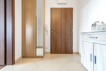 Prodej bytu 1+kk v osobním vlastnictví 33 m², Praha 9 - Vysočany
