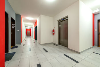 Prodej bytu 1+kk v osobním vlastnictví 33 m², Praha 9 - Vysočany