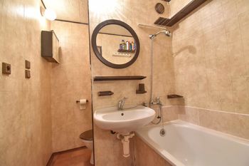 Prodej bytu garsoniéra v osobním vlastnictví 26 m², Karlovy Vary