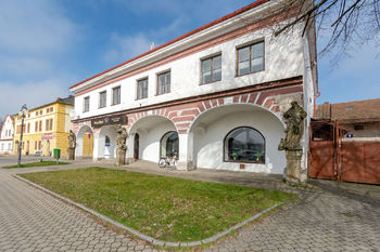 Prodej nájemního domu 315 m², Pardubice