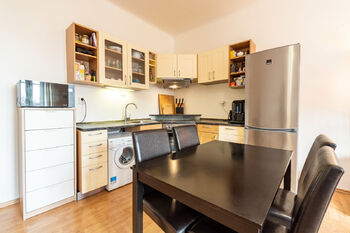 Prodej bytu 2+kk v osobním vlastnictví 45 m², Praha 6 - Veleslavín