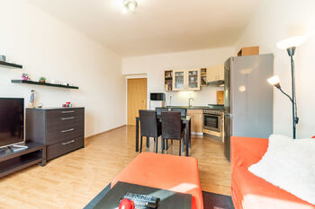 Prodej bytu 2+kk v osobním vlastnictví 45 m², Praha 6 - Veleslavín