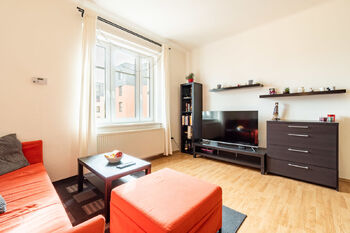 Prodej bytu 2+kk v osobním vlastnictví 45 m², Praha 6 - Veleslavín