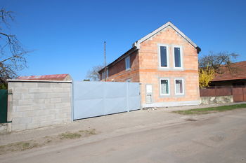 Prodej domu 154 m², Choťánky