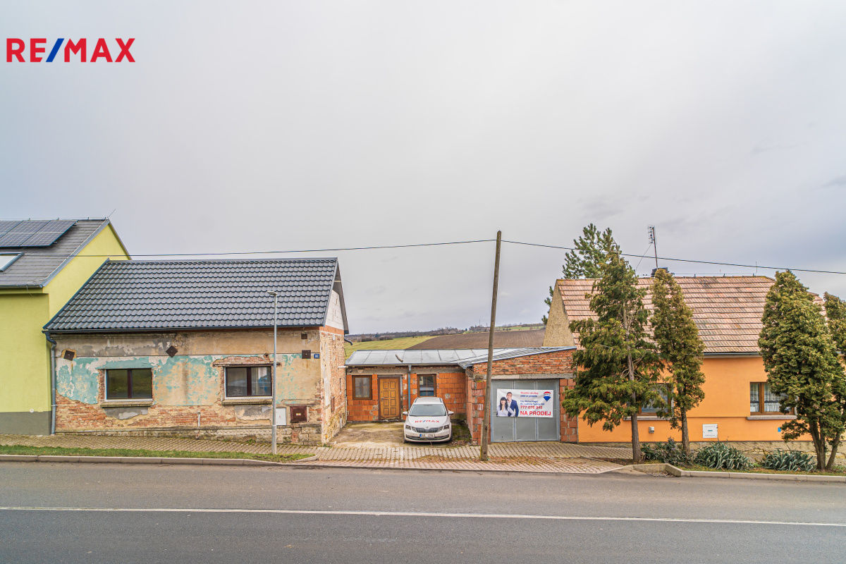 Prodej pozemku, 644 m2, Jemníky
