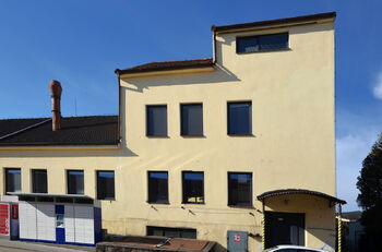 výrobní objekt Lišov č.p. 436 - Pronájem výrobních prostor 148 m², Lišov