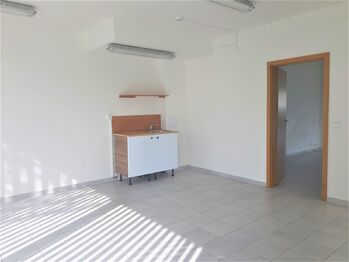 Pronájem kancelářských prostor 86 m², Praha 9 - Prosek