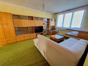 Pokoj č. 1 - Prodej bytu 2+1 v osobním vlastnictví 49 m², Volyně
